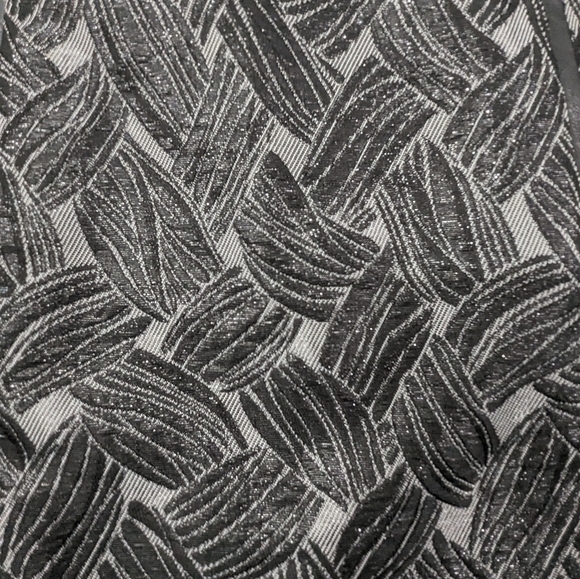 BCBGMaxAzria Black Mini Skirt Formal Party Lined Back Zipper Metallic Size Large - Picture 3 of 11